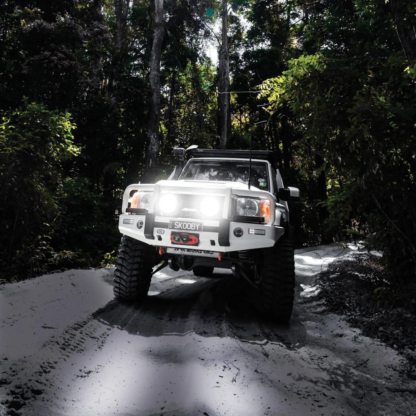 SABER OFFROAD 9″ Driving Light – Combo Beam