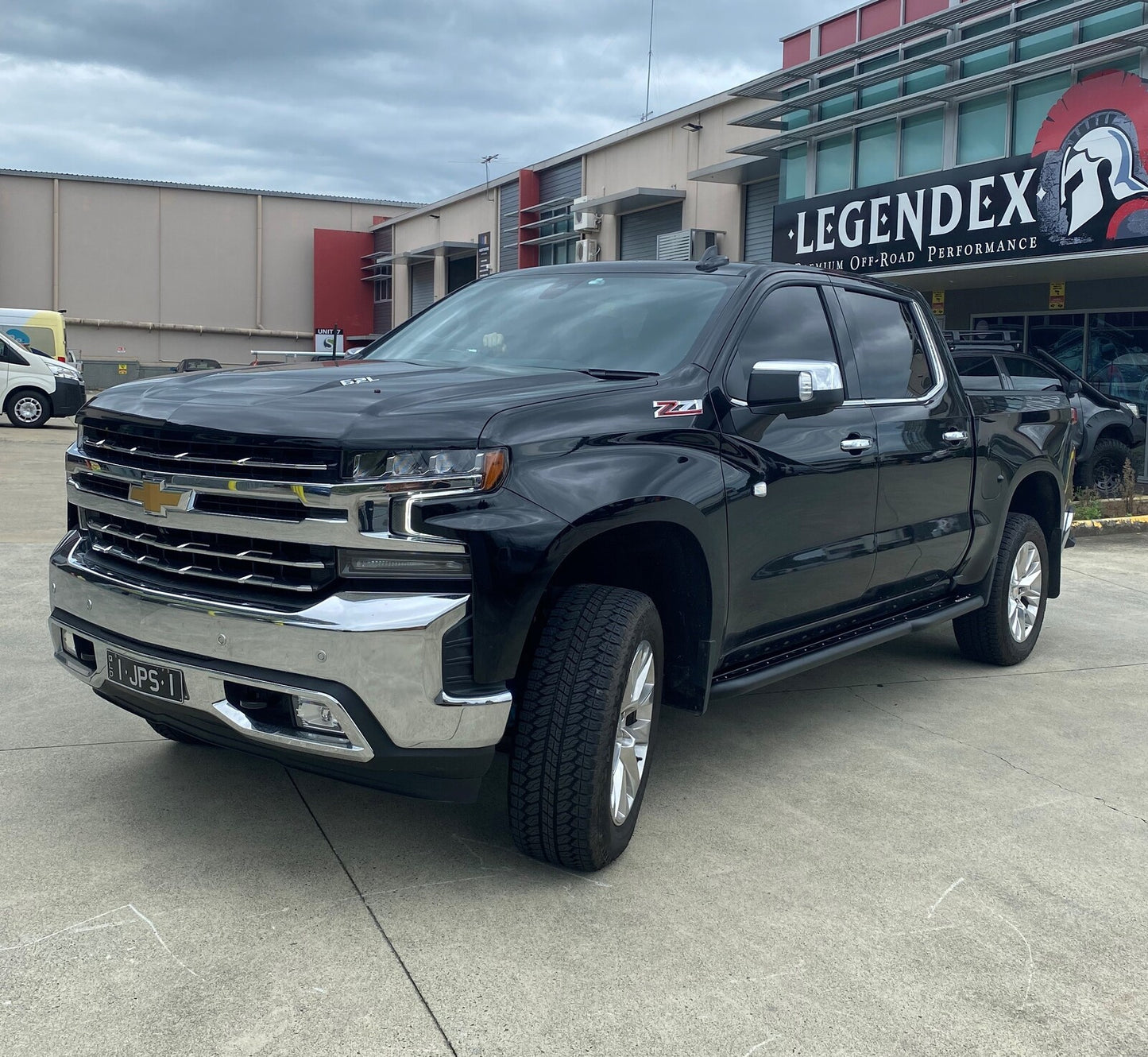 LEGENDEX ROCK SLIDERS TO SUIT Chev Silverado 2018-current