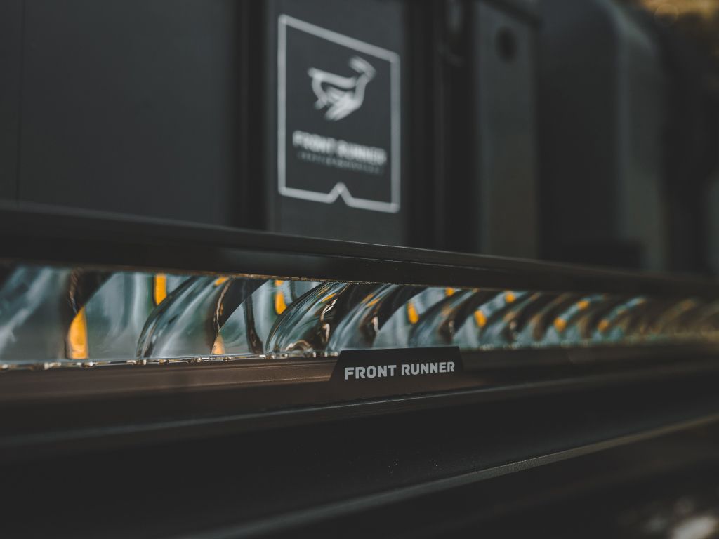 40" LED LIGHT BAR FX1000-CB SM / 12V/24V / SINGLE MOUNT - BY FRONT RUNNER