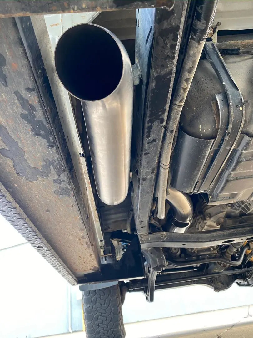FATZ VDJ79 Single Cab 4″ DUEL TANK, Side Exit Exhaust.