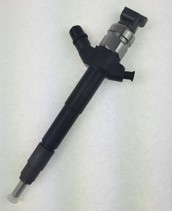 GENUINE DIESEL INJECTOR SUITS MITSUBISHI TRITON / CHALLANGER 4D56 2WD